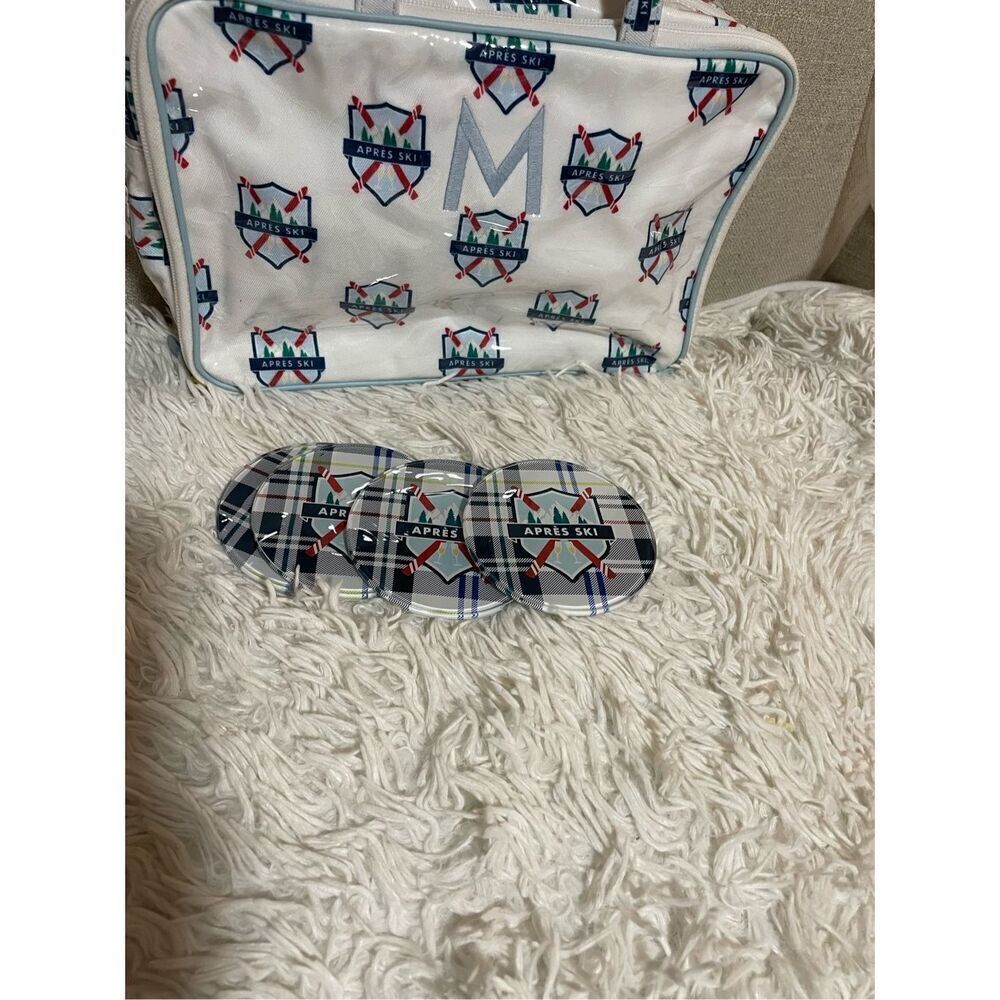 New Mark and Graham Clear Coated Travel Pouch Apres Ski Crest - Picture 8 of 10